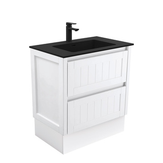 MONTANA HAMPTON 750 Vanity on Kickboard